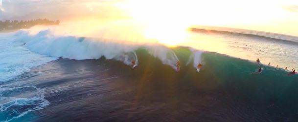 Drone entra para o mundo do surf com imagens de tirar o fôlego
