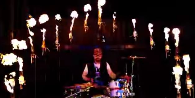 Drums On Fire: a bateria que “pega fogo”