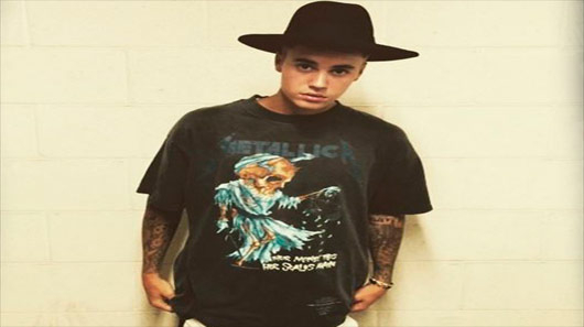 Justin Bieber veste camisa do Metallica e é detonado na internet
