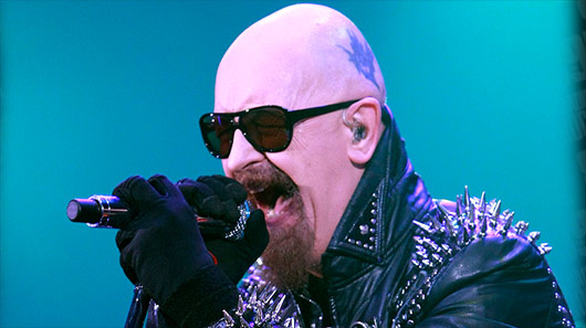 Judas Priest: Rob Halford fica doente e banda cancela show