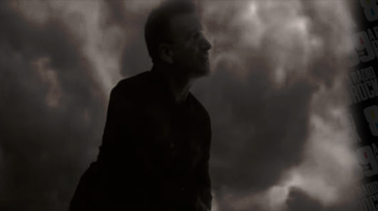 Clipe de “Song For Someone”, do U2, ganha nova versão