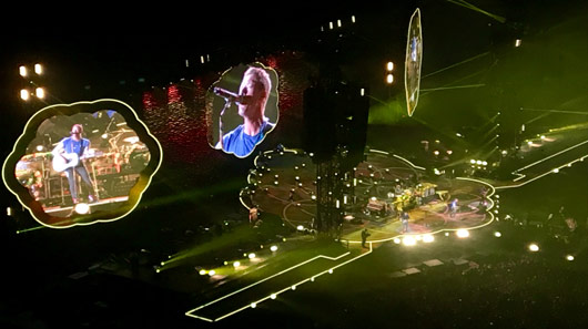 89 confere o início da turnê norte-americana do Coldplay