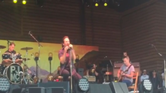 Pearl Jam faz primeira performance de “Angel” em 12 anos