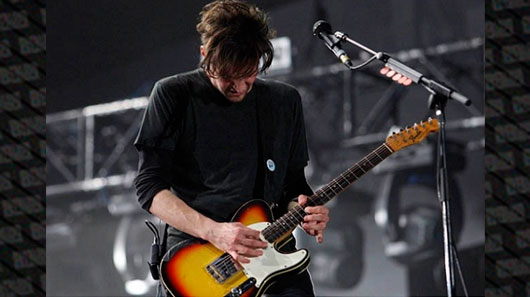 Guitarrista do RHCP toca cover do Radiohead em show na Itália