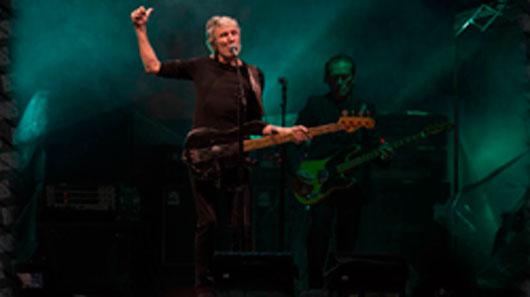 Roger Waters faz show gratuito para 200 mil pessoas no México