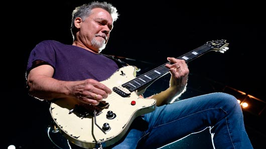 Música em homenagem a Eddie Van Halen lidera parada geral do iTunes