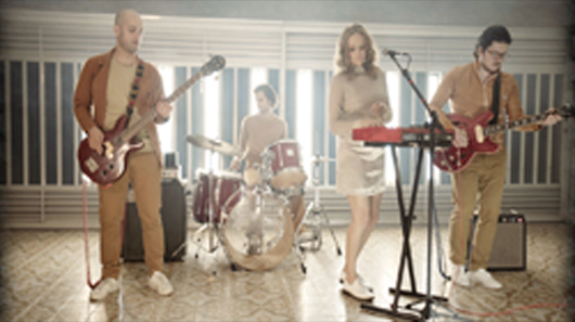 Garotas Suecas lança clipe do single “Me Erra”