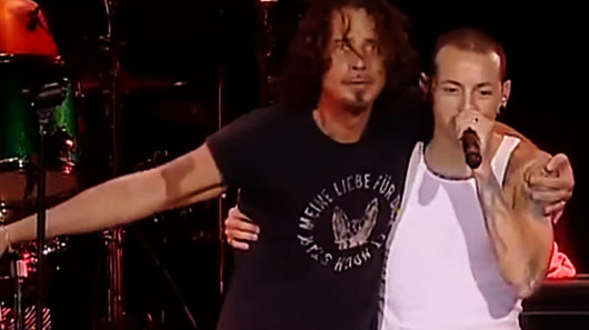 Vídeo: Chester Bennington e Chris Cornell cantam “Hungry Strike”