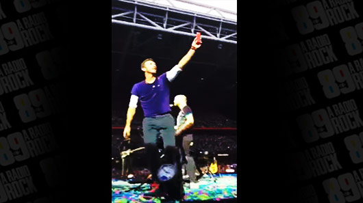 Veja o que ocorre quando seu smartphone vai parar no palco do Coldplay