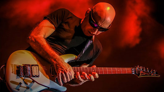 Joe Satriani revela novo single; ouça “Pumpin'”