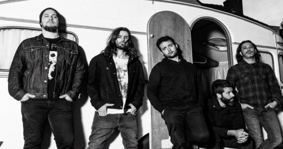 Atração do Lollapalooza, Ego Kill Talent divulga vídeo sobre experiência de abrir shows do Foo Fighters