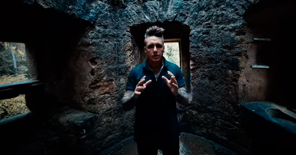 Papa Roach lança clipe para “None Of The Above”