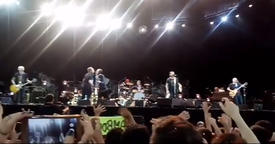 Vídeo: Pearl Jam reúne integrantes de Mudhoney e Soundgarden em cover do Stooges