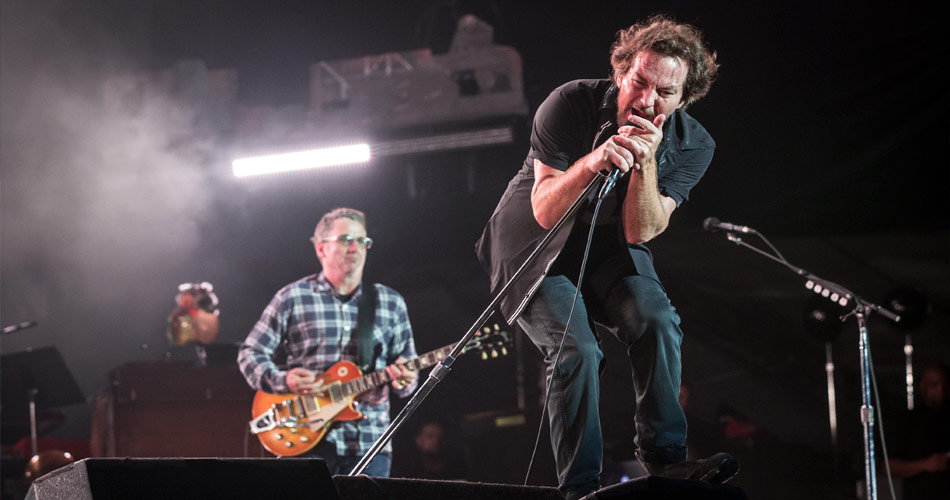 Vídeo: Pearl Jam libera versão ao vivo de “Yellow Ledbetter”