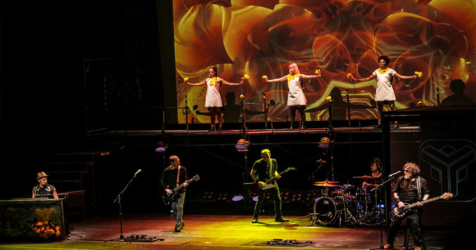 Titãs registra em DVD a ópera-rock “Doze Flores Amarelas”