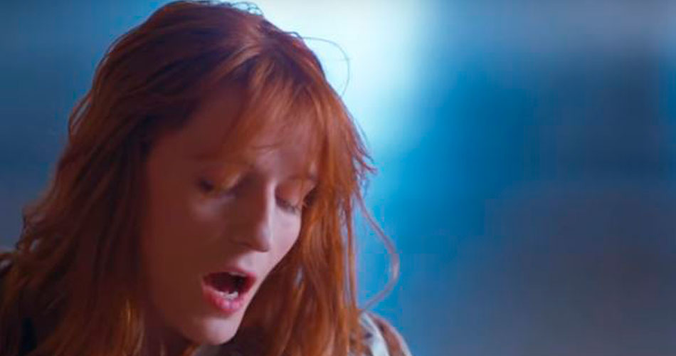 “Hunger”, novo single de Florence + The Machine chega em formato de videoclipe