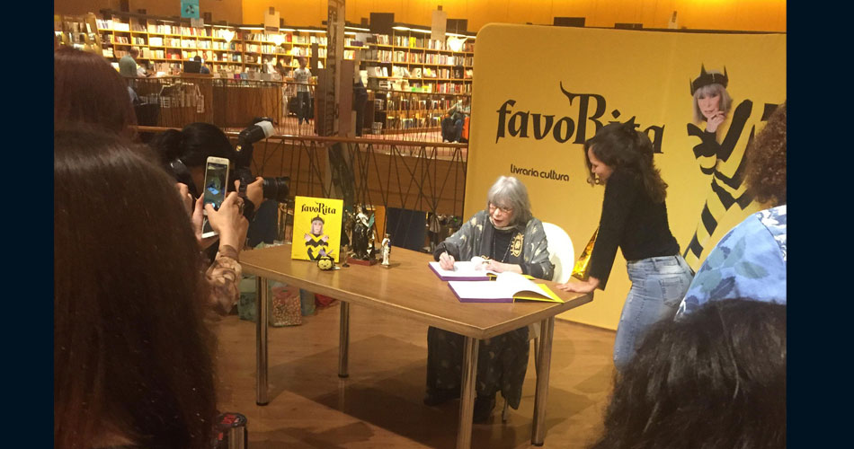 Rita Lee reúne multidão de fãs em lançamento do livro “favoRita”