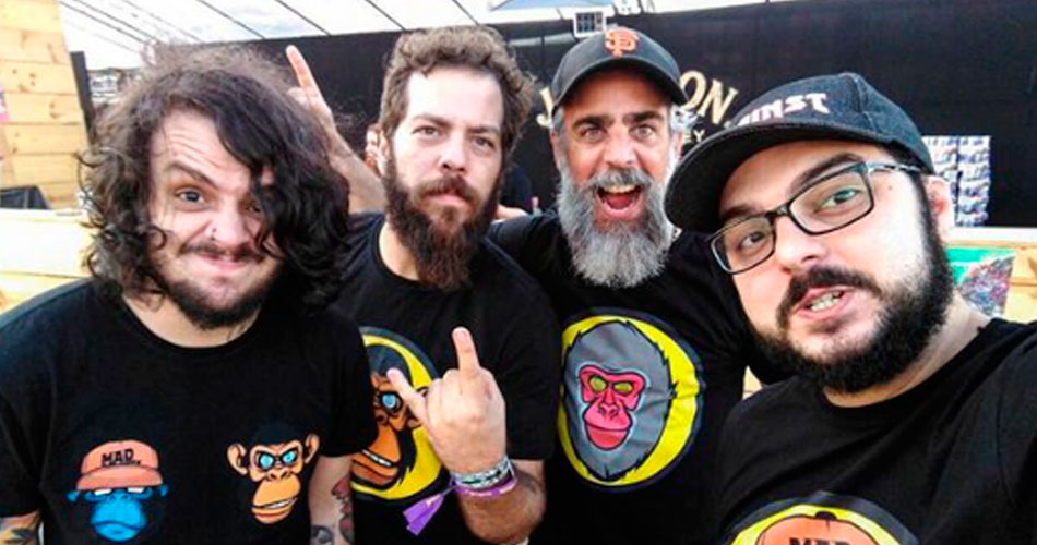 Cearenses da Mad Monkees se apresentam em São Paulo