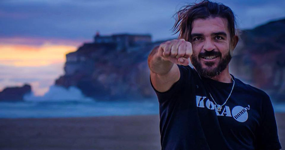 Recordista mundial de ondas gigantes, Rodrigo Koxa, é convidado de evento gratuito do Bar do Beco
