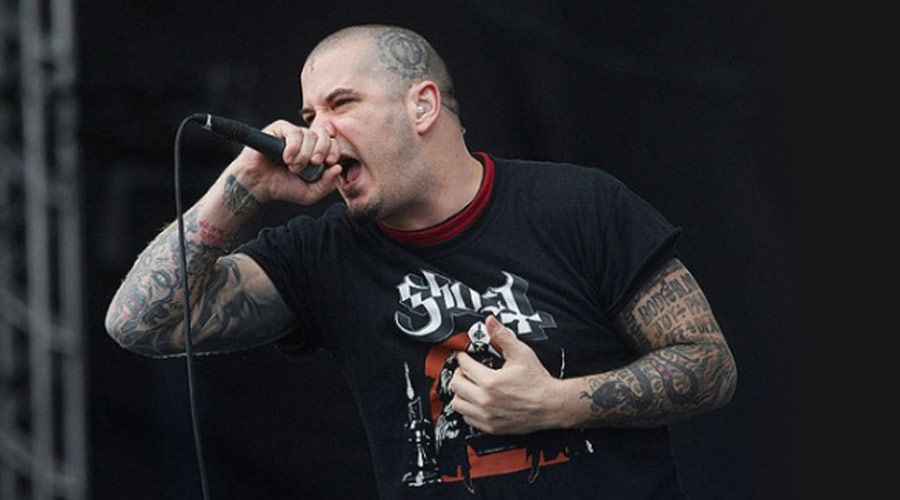 Phil Anselmo lança música em homenagem a Tom Araya, do Slayer