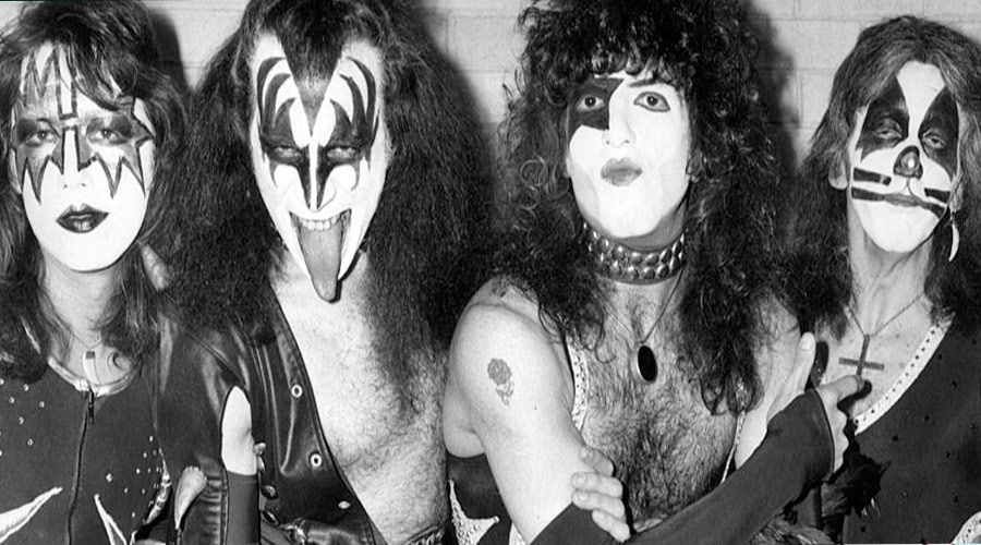Kiss descarta formação original e Ace Frehley esbraveja contra Gene Simmons