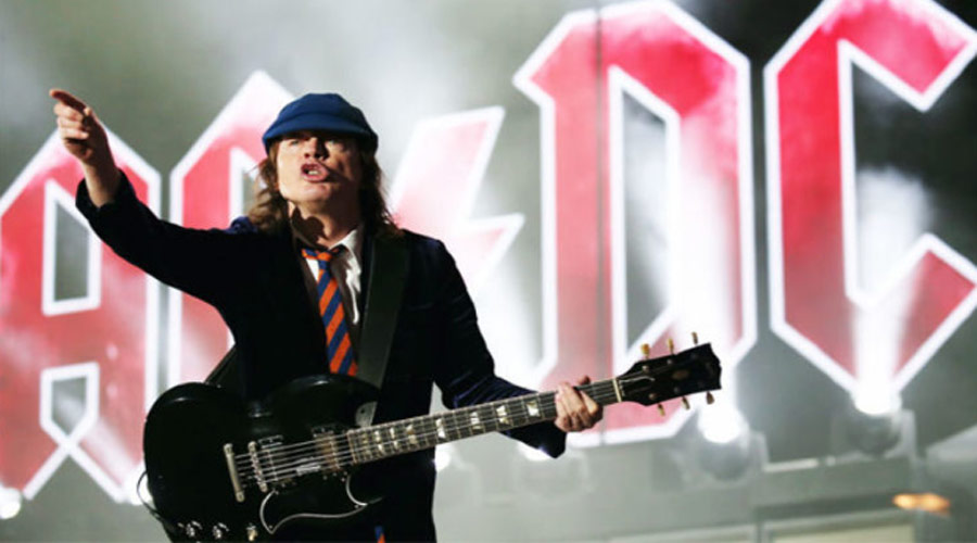 AC/DC: Angus Young diz que sente presença de Malcolm quando toca guitarra