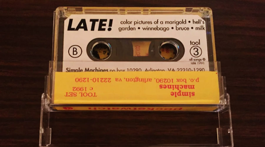 Fita cassete com trabalho solo de Dave Grohl é vendida na internet