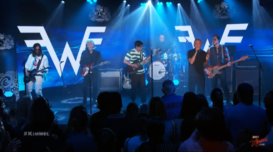 Weezer mostra na TV americana seu novo single, “Hero”