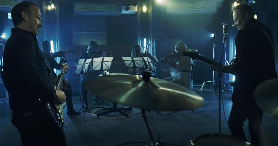 Acompanhado de orquestra, Cutting Crew lança álbum com seus maiores sucessos