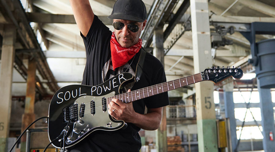 Fender lança guitarra Stratocaster de Tom Morello