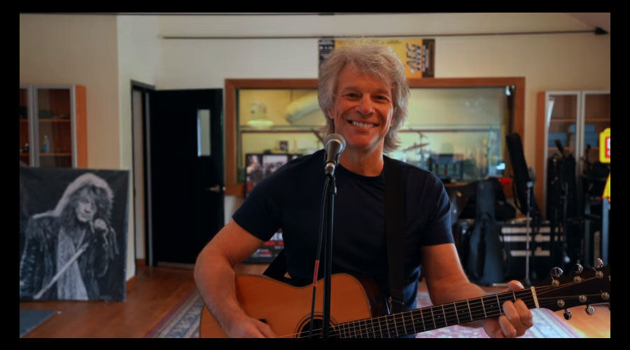 Jon Bon Jovi toca “Someday I’ll Be Saturday Night” em live beneficente