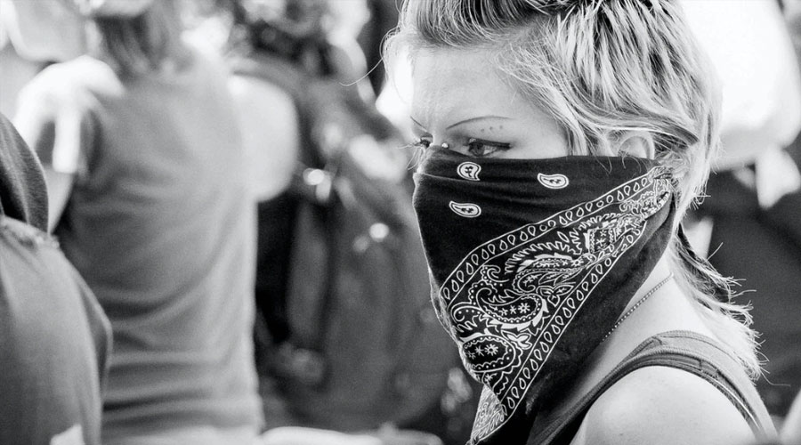 Los Angeles determina uso de máscaras em megaeventos ao vivo