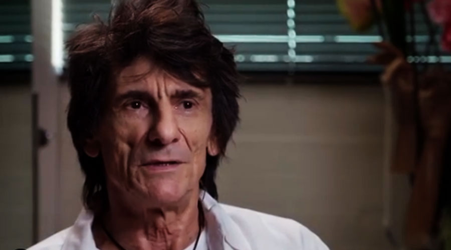 Ronnie Wood, dos Rolling Stones, conta em documentário como venceu um câncer de Pulmão