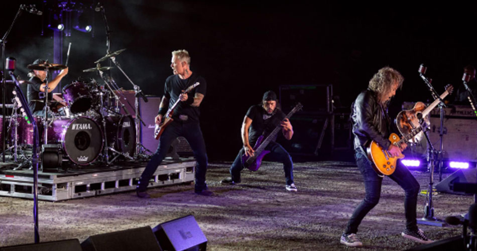 Metallica realiza seu primeiro show em formato drive-in