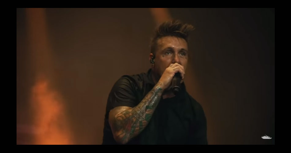 Vídeo: Papa Roach faz cover de “Song 2”, do Blur