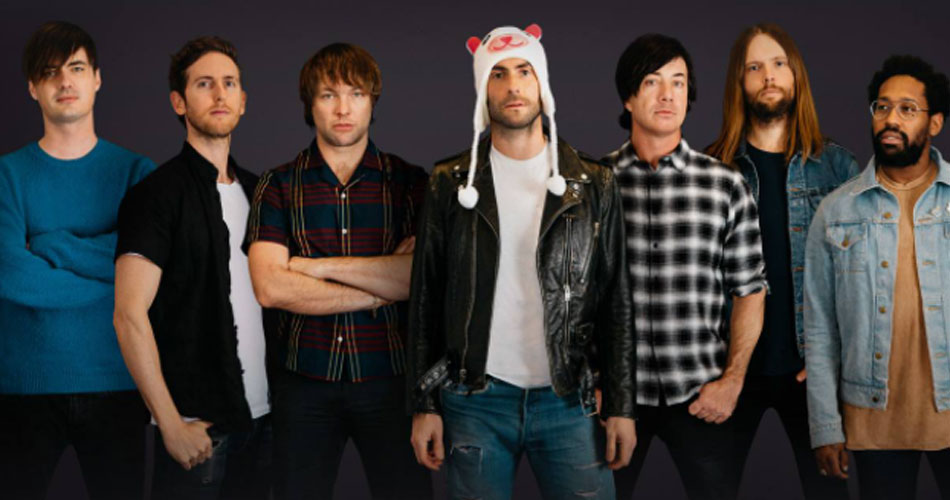 “Bandas são uma espécie em extinção”, diz Adam Levine, vocalista do Maroon 5