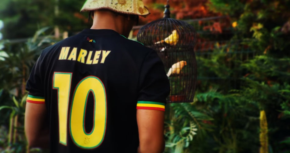 Futebol e reggae: Ajax lança uniforme em homenagem a Bob Marley