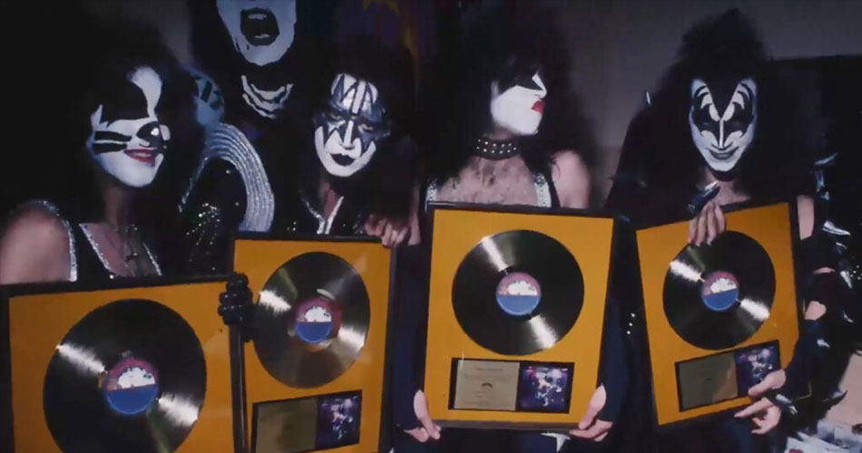Documentário sobre trajetória do Kiss estreia neste fim de semana no Brasil