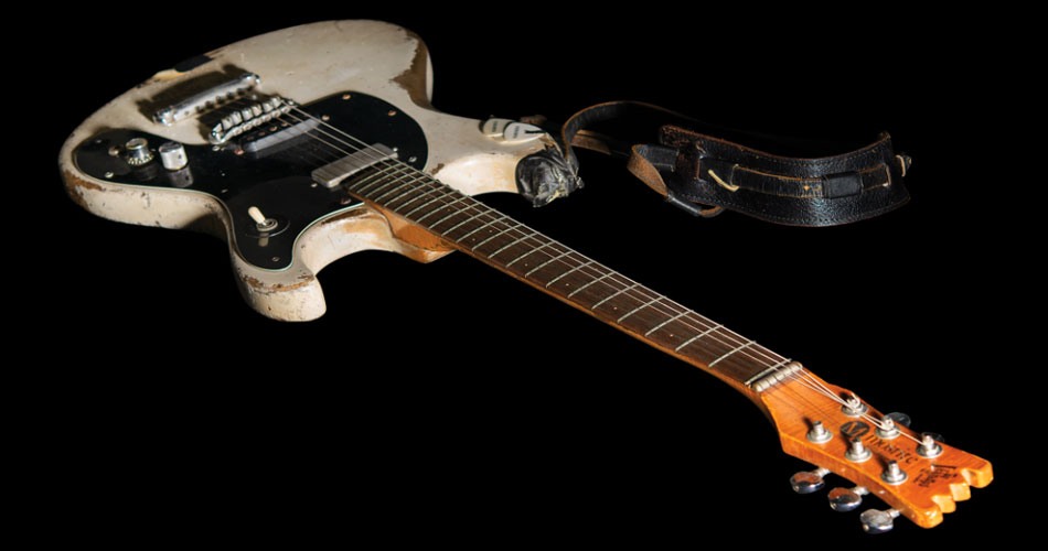 Guitarra histórica de Johnny Ramone é vendida por 5 milhões de reais