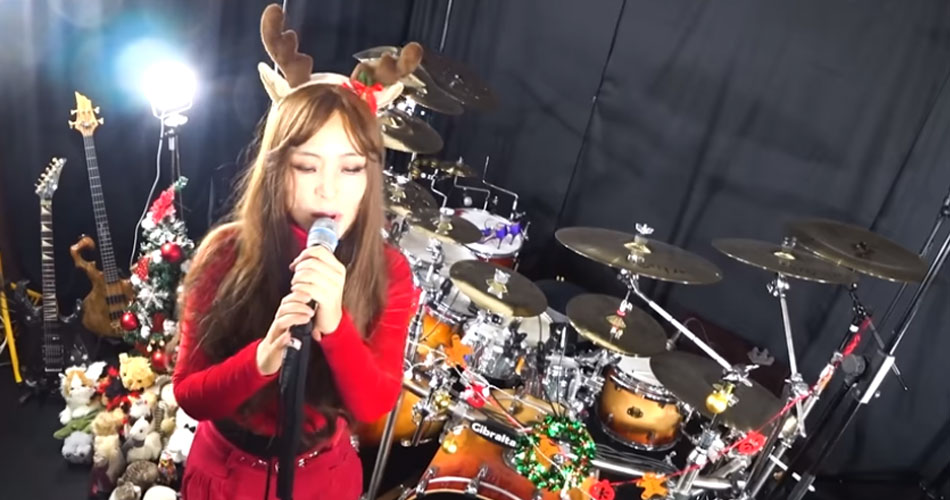 “Last Christmas”, do Wham!, ganha versão metal de Ami-Kim