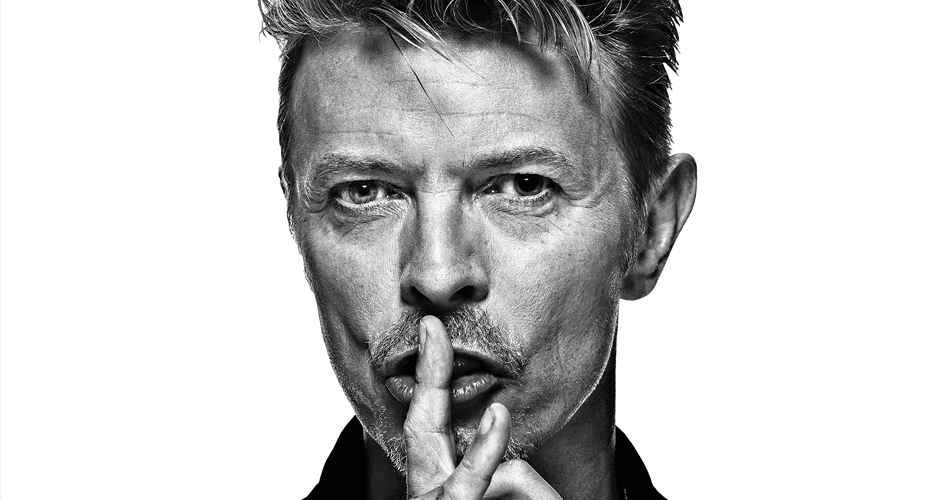 David Bowie lidera vendas de vinil no século 21 no Reino Unido