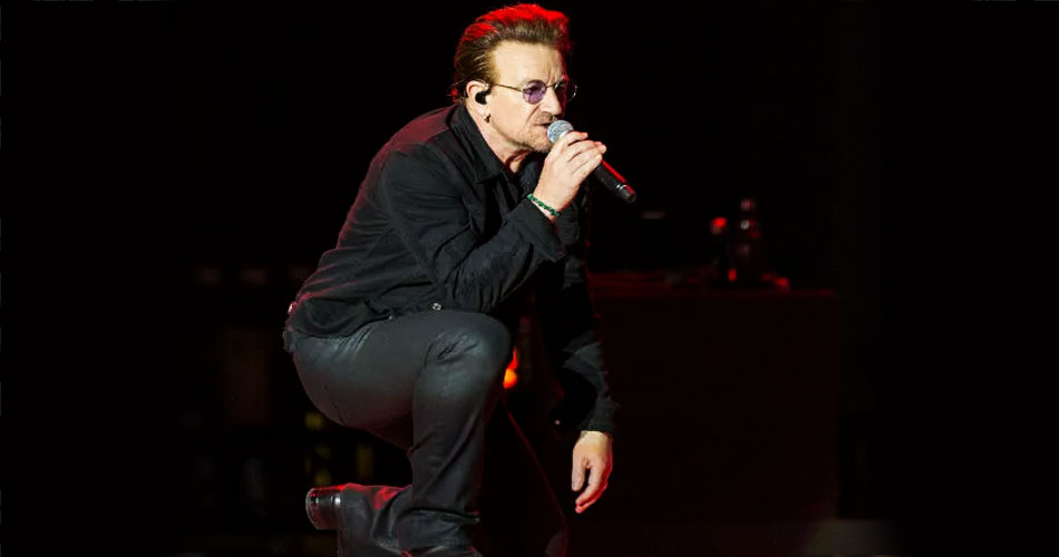 Bono diz em poema que “São Patrício agora é Zelensky”