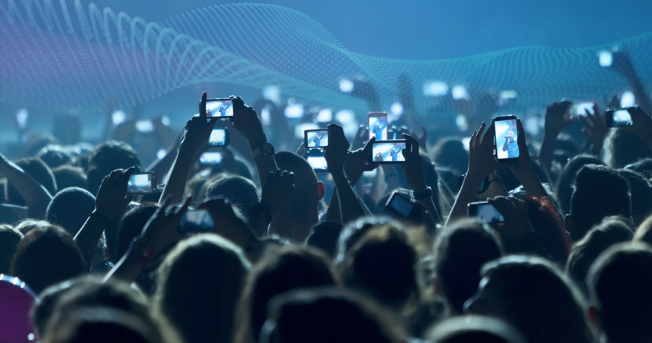 Placebo proíbe uso de smartphones em shows de lançamento de seu novo disco