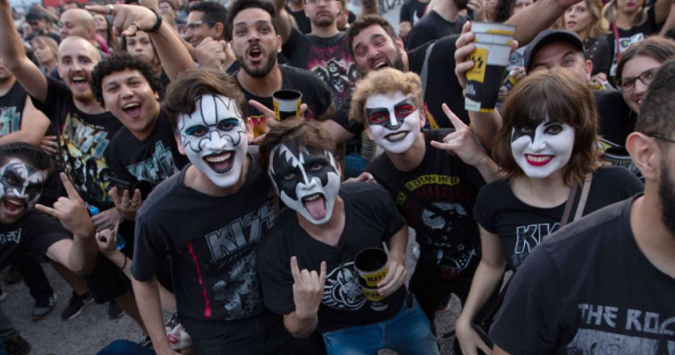 20 mil fãs se despedem do KISS em Curitiba