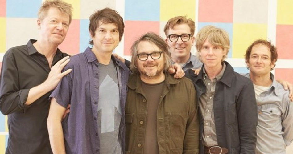 Wilco abraça o country em novo álbum e libera 1º single; conheça “Falling Apart (Right Now)”