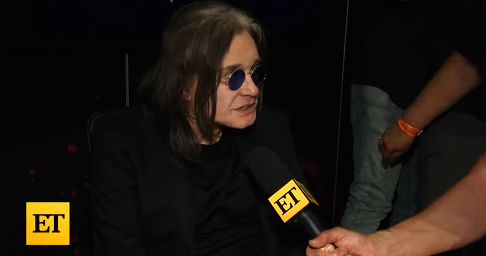 Ozzy Osbourne faz sua primeira aparição pública após passar por cirurgia