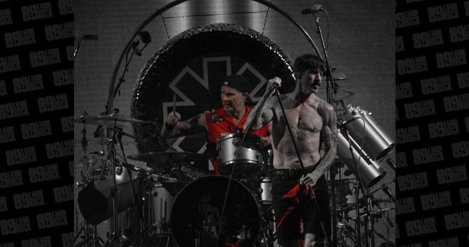 Red Hot Chili Peppers está de música nova; veja clipe de “Tippa My Tongue”