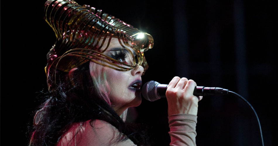 Björk lança clipe de “Fossora”, faixa-título de seu novo álbum