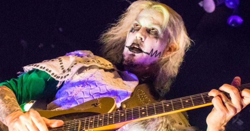 Mötley Crue faz seu primeiro show com o guitarrista John 5; veja vídeos