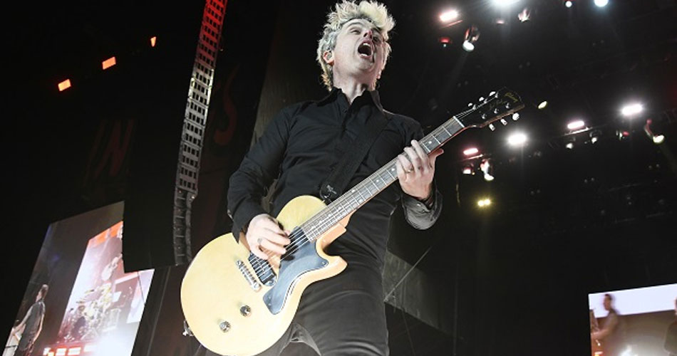 Billie Joe Armstrong colabora com a Gibson em nova guitarra para quem curte  tocar punk rock - A Rádio Rock - 89,1 FM - SP